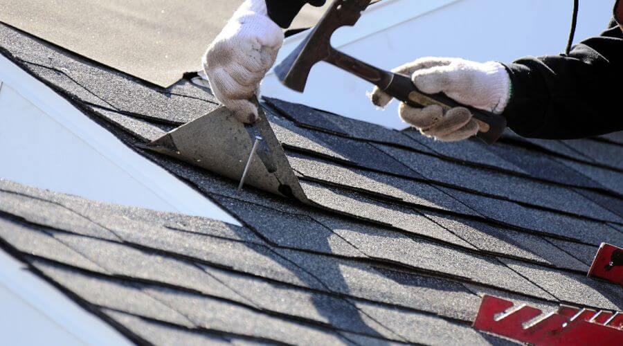 Expert Emergency Roof Repairs services in Leonidas, MI